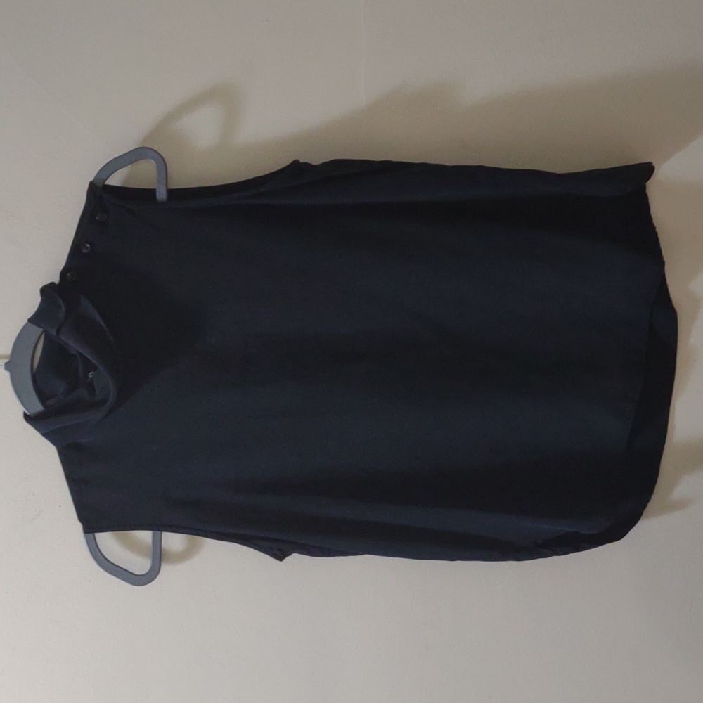 Lisa & Scott Sleeveless turtleneck Top
